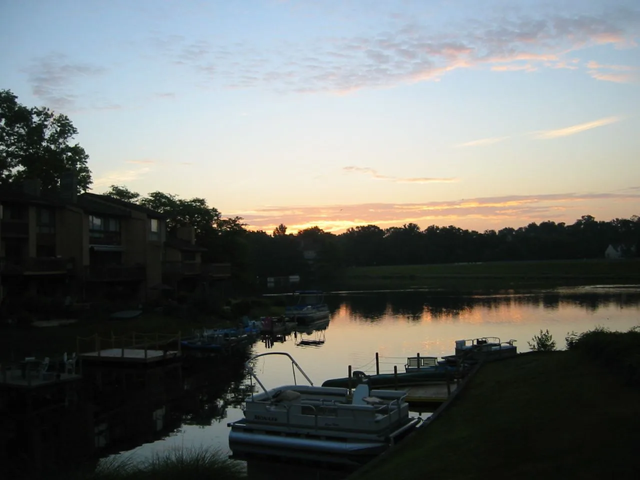 Sunrise over Lake Thoreau in Reston on a June morning
